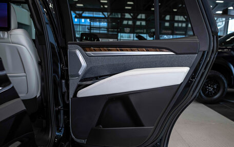 Cadillac Escalade V, 2024 год, 17 500 000 рублей, 19 фотография