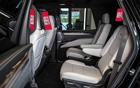 Cadillac Escalade V, 2024 год, 17 500 000 рублей, 17 фотография
