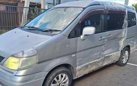 Nissan Serena II, 2000 год, 200 000 рублей, 21 фотография