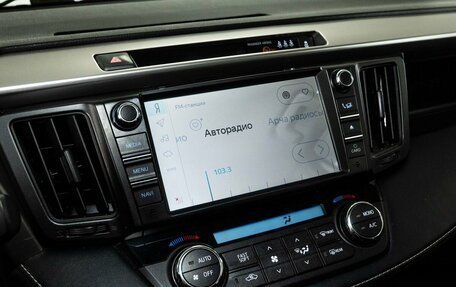 Toyota RAV4, 2018 год, 2 100 000 рублей, 10 фотография
