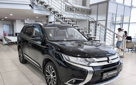Mitsubishi Outlander III рестайлинг 3, 2018 год, 2 150 000 рублей, 3 фотография