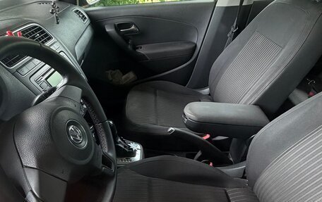 Volkswagen Polo VI (EU Market), 2011 год, 600 000 рублей, 4 фотография