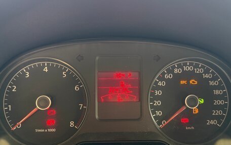 Volkswagen Polo VI (EU Market), 2011 год, 600 000 рублей, 6 фотография