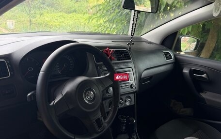 Volkswagen Polo VI (EU Market), 2011 год, 600 000 рублей, 5 фотография