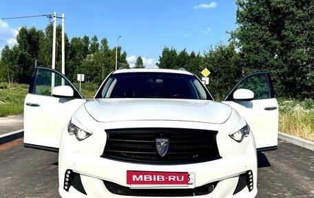 Infiniti QX70, 2014 год, 2 690 000 рублей, 2 фотография