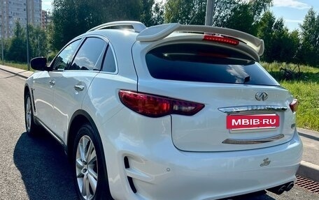 Infiniti QX70, 2014 год, 2 690 000 рублей, 4 фотография