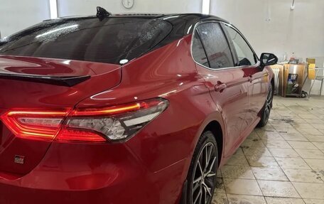 Toyota Camry, 2021 год, 3 200 000 рублей, 4 фотография