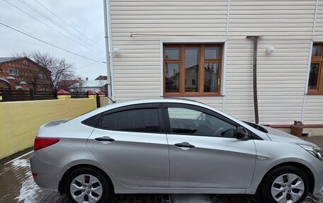 Hyundai Solaris II рестайлинг, 2014 год, 860 000 рублей, 2 фотография