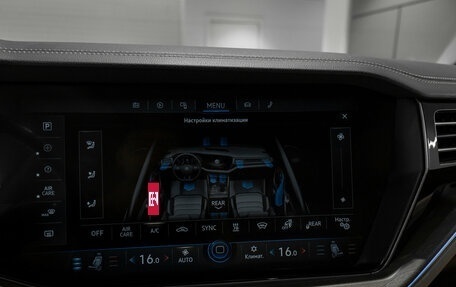 Volkswagen Touareg III, 2018 год, 4 200 000 рублей, 20 фотография