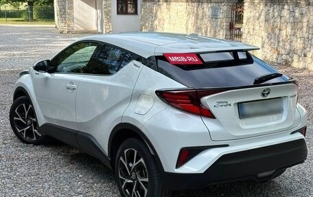 Toyota C-HR I рестайлинг, 2021 год, 2 010 530 рублей, 4 фотография