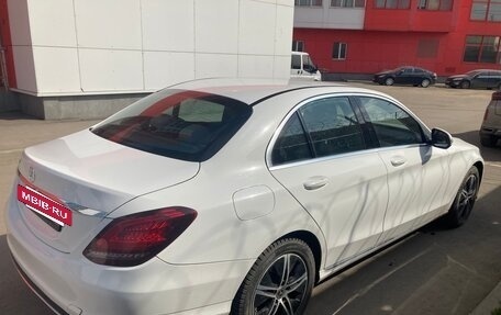 Mercedes-Benz C-Класс, 2019 год, 3 000 000 рублей, 4 фотография