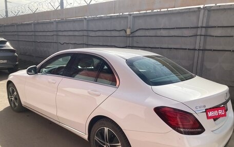 Mercedes-Benz C-Класс, 2019 год, 3 000 000 рублей, 3 фотография