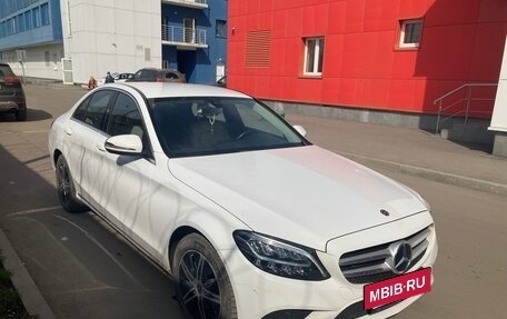 Mercedes-Benz C-Класс, 2019 год, 3 000 000 рублей, 6 фотография