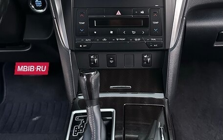 Toyota Camry, 2018 год, 2 100 000 рублей, 12 фотография