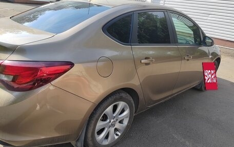 Opel Astra J, 2012 год, 900 000 рублей, 3 фотография