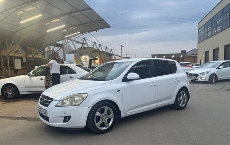 KIA cee'd I рестайлинг, 2008 год, 380 000 рублей, 2 фотография
