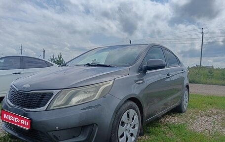 KIA Rio III рестайлинг, 2013 год, 560 000 рублей, 1 фотография