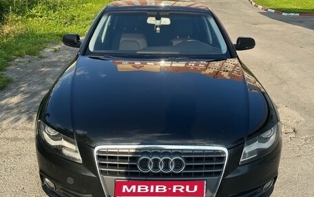 Audi A4, 2010 год, 1 100 000 рублей, 1 фотография