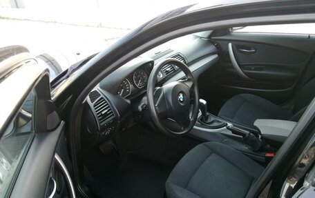 BMW 1 серия, 2011 год, 990 000 рублей, 7 фотография