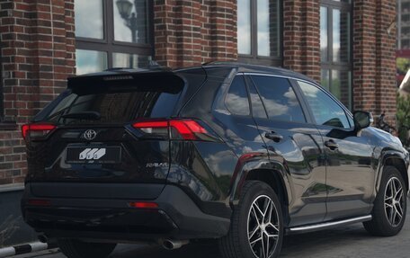 Toyota RAV4, 2020 год, 3 000 000 рублей, 5 фотография