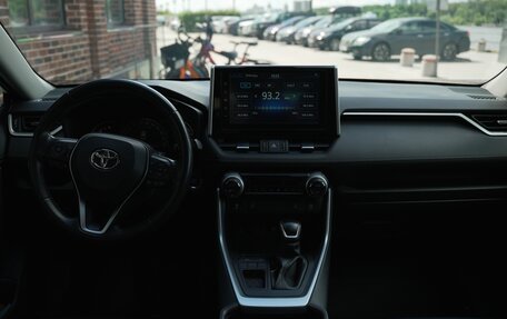 Toyota RAV4, 2020 год, 3 000 000 рублей, 15 фотография