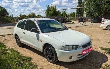 Mitsubishi Mirage VI рестайлинг, 1999 год, 325 000 рублей, 2 фотография