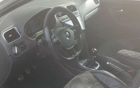 Volkswagen Polo VI (EU Market), 2016 год, 860 000 рублей, 9 фотография