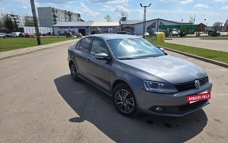 Volkswagen Jetta VI, 2012 год, 700 000 рублей, 2 фотография