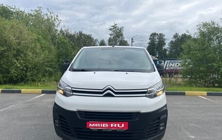 Citroen Jumpy III, 2018 год, 2 200 000 рублей, 4 фотография