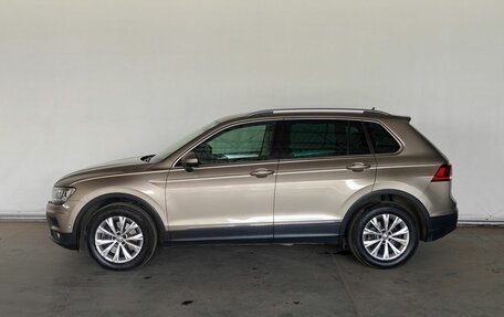 Volkswagen Tiguan II, 2018 год, 2 950 000 рублей, 7 фотография