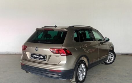 Volkswagen Tiguan II, 2018 год, 2 950 000 рублей, 6 фотография
