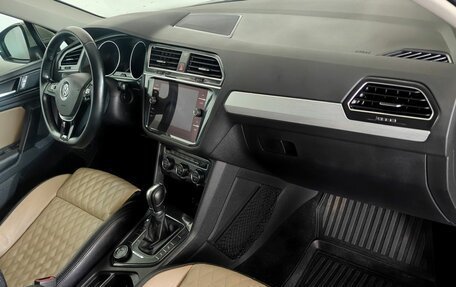 Volkswagen Tiguan II, 2018 год, 2 950 000 рублей, 11 фотография