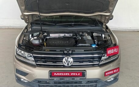 Volkswagen Tiguan II, 2018 год, 2 950 000 рублей, 21 фотография