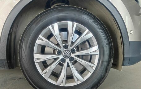 Volkswagen Tiguan II, 2018 год, 2 950 000 рублей, 22 фотография