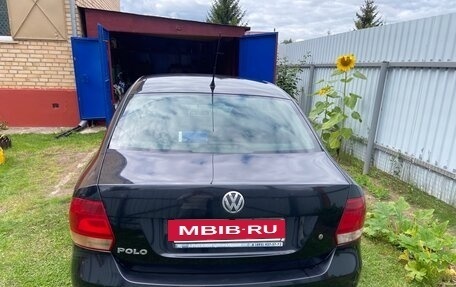 Volkswagen Polo VI (EU Market), 2011 год, 290 000 рублей, 2 фотография