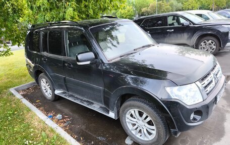 Mitsubishi Pajero IV, 2013 год, 2 200 000 рублей, 3 фотография