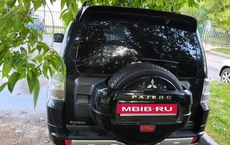 Mitsubishi Pajero IV, 2013 год, 2 200 000 рублей, 2 фотография