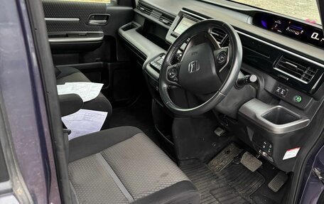 Honda Stepwgn IV, 2015 год, 1 850 000 рублей, 4 фотография