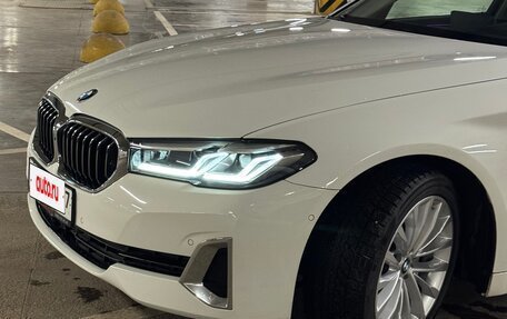 BMW 5 серия, 2021 год, 3 850 000 рублей, 2 фотография