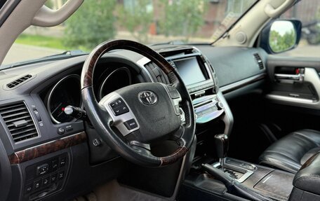 Toyota Land Cruiser 200, 2013 год, 4 170 000 рублей, 6 фотография