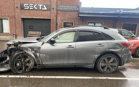 Infiniti QX70, 2016 год, 1 300 000 рублей, 2 фотография