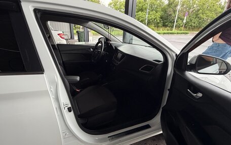 Hyundai Solaris II рестайлинг, 2018 год, 1 500 000 рублей, 9 фотография