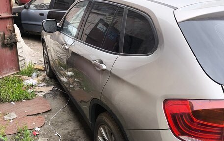 BMW X1, 2010 год, 1 100 000 рублей, 2 фотография