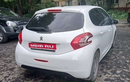 Peugeot 208 II, 2013 год, 665 000 рублей, 5 фотография