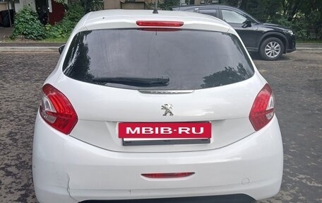 Peugeot 208 II, 2013 год, 665 000 рублей, 6 фотография