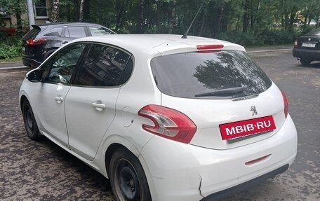 Peugeot 208 II, 2013 год, 665 000 рублей, 7 фотография