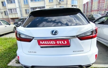 Lexus RX IV рестайлинг, 2017 год, 3 600 000 рублей, 7 фотография