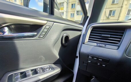 Lexus RX IV рестайлинг, 2017 год, 3 600 000 рублей, 17 фотография