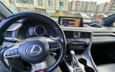 Lexus RX IV рестайлинг, 2017 год, 3 600 000 рублей, 21 фотография