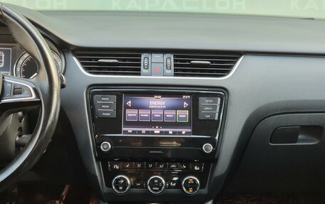 Skoda Octavia, 2017 год, 1 450 000 рублей, 10 фотография